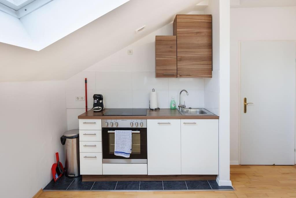 Scenic Rooftop Flat With Terrace Apartamento Viena