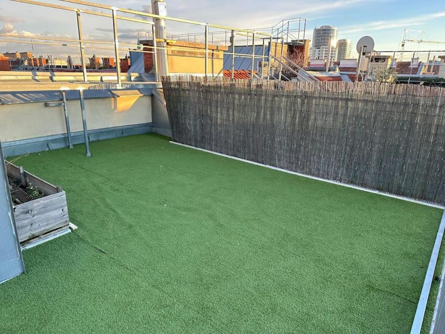 Apartamento Scenic Rooftop Flat With Terrace *