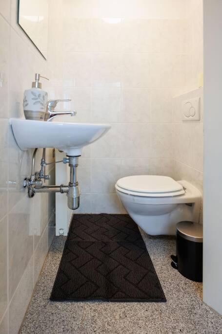 Scenic Rooftop Flat With Terrace Apartament *